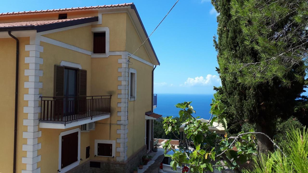 Le Pigne Casa Vacanze. Pollica Exterior foto