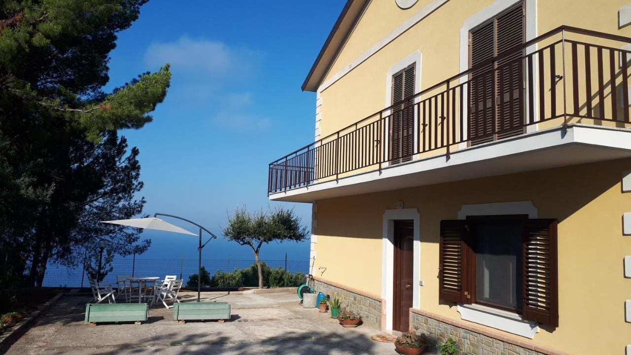 Le Pigne Casa Vacanze. Pollica Exterior foto