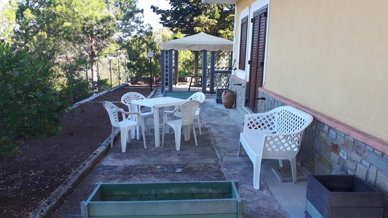 Le Pigne Casa Vacanze. Pollica Exterior foto